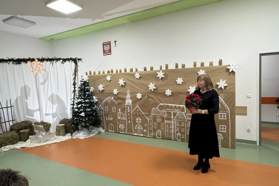 Wigilia w Niepublicznej Szkole Podstawowej Specjalnej „Zielony Zakątek” - zdjęcie 6