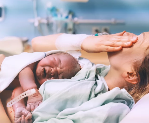 Porody w szpitalach bez porodówek - przepisy wejdą w życie 31 stycznia - zdjęcie główne