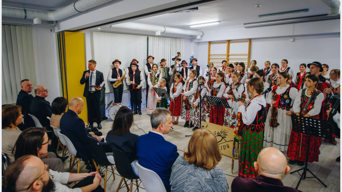 Muzyka, obecność i gesty, które mają znaczenie - Głos Beskidu poruszył serca pacjentów
