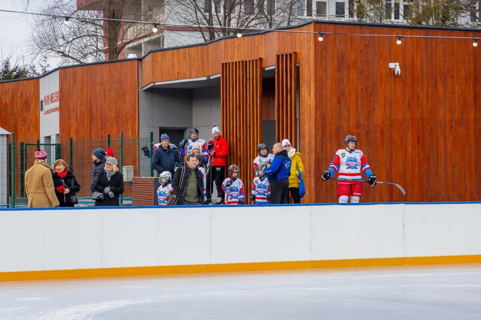 Otwarcie lodowiska przy ścieżce zdrowia - 2025 - zdjęcie 5