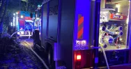 Ogień objął garaż, w środku był samochód - zdjęcie 3