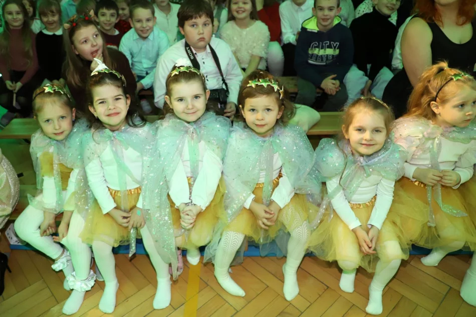 Cud Bożego Narodzenia - Jasełka w Szkole Podstawowej w Pisarzowej - zdjęcie 6