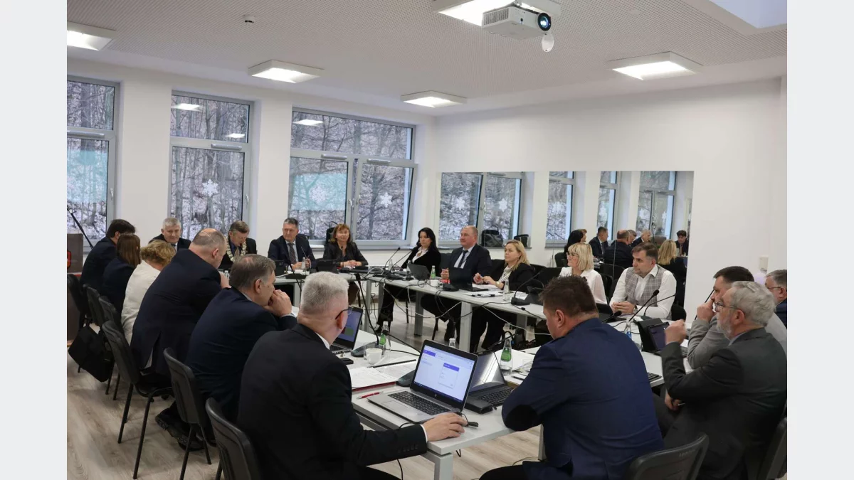 Budżet na rok 2026 oraz nowe symbole miejskie – relacja z XXIV Sesji Rady Miasta Limanowa!