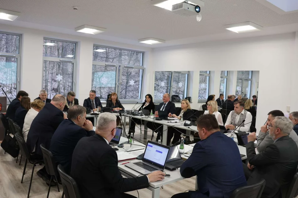 Budżet na rok 2026 oraz nowe symbole miejskie – relacja z XXIV Sesji Rady Miasta Limanowa! - zdjęcie 17