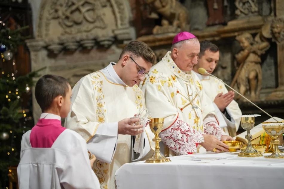 Te Deum na zakończenie Roku Jubileuszowego (ZDJĘCIA) - zdjęcie 3