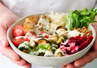 Catering dietetyczny w Zatorze, który wspiera aktywny tryb życia: o czym pamiętać? - zdjęcie główne