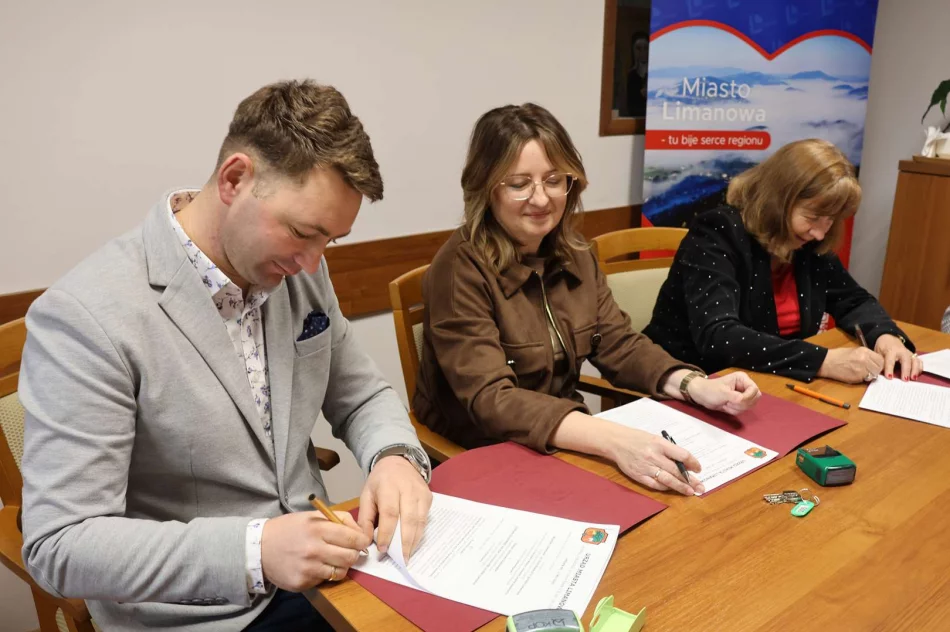 Limanowa inwestuje w infrastrukturę. Nowa sieć kanalizacyjna przy ul. Starodworskiej - zdjęcie 8