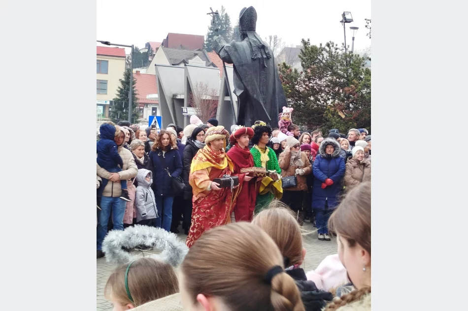 Limanowa uczciła Święto Trzech Króli uroczystym orszakiem - zdjęcie 5