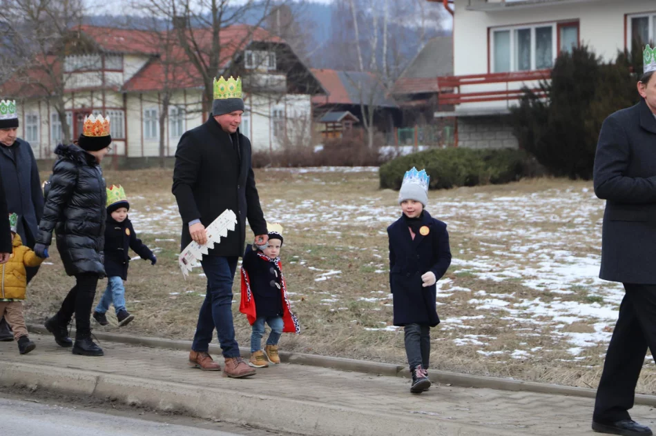 Orszak Trzech Króli w Pisarzowej - zdjęcie 12