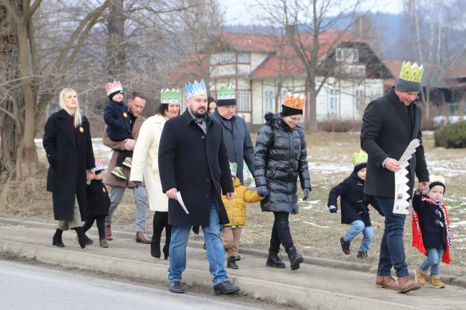 Orszak Trzech Króli w Pisarzowej - zdjęcie 13