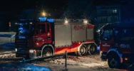 Auto zawisło na skarpie - zdjęcie 2