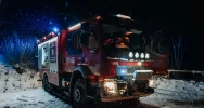 Auto zawisło na skarpie - zdjęcie 3