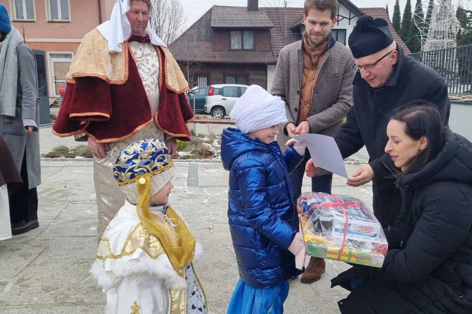 Orszak Trzech Króli przeszedł ulicami miejscowości - zdjęcie 3
