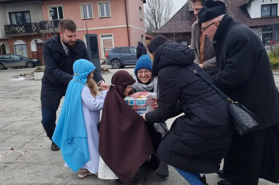 Orszak Trzech Króli przeszedł ulicami miejscowości - zdjęcie 10