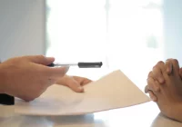Dlaczego warto kupić polisę na życie? 3 główne powody - zdjęcie główne