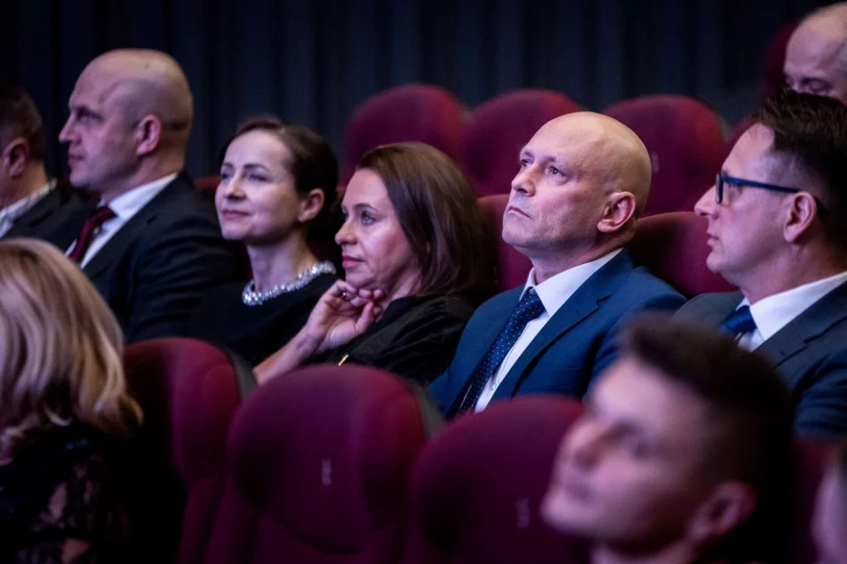 Noworoczny koncert - Orkiestra Straży Granicznej na scenie - zdjęcie 20