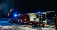 Nocny pożar zabudowań - zdjęcie 3