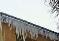 Śnieg na dachach i zaniedbane kominy - grożą surowe kary - zdjęcie główne