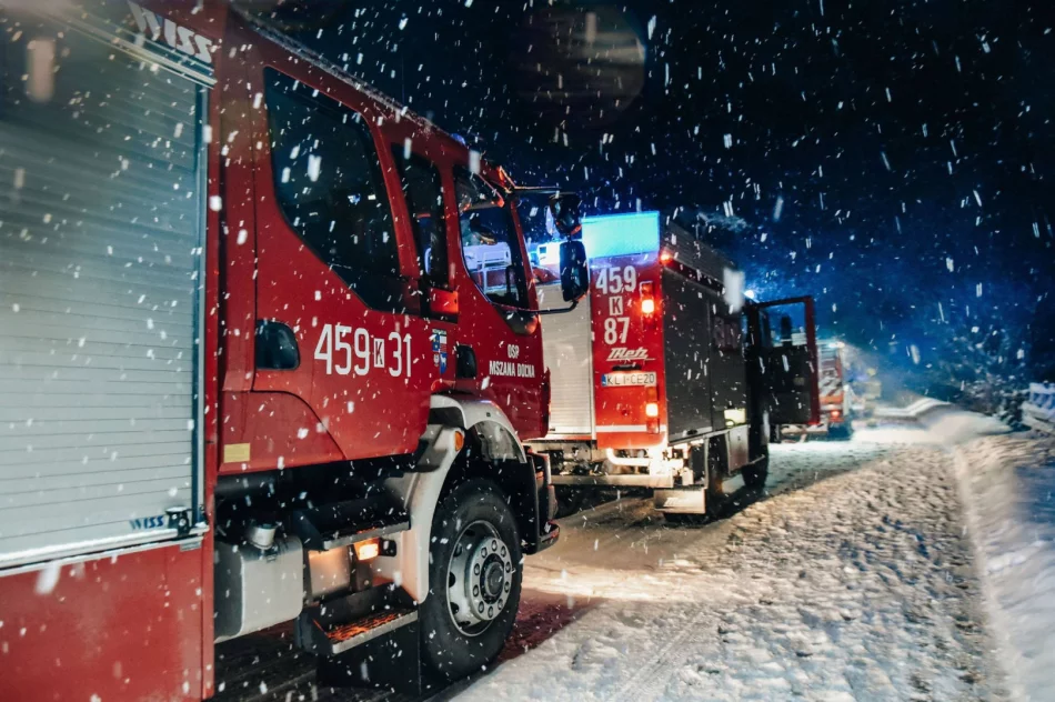 Ogień na poddaszu, senior stracił dach nad głową - zdjęcie 6