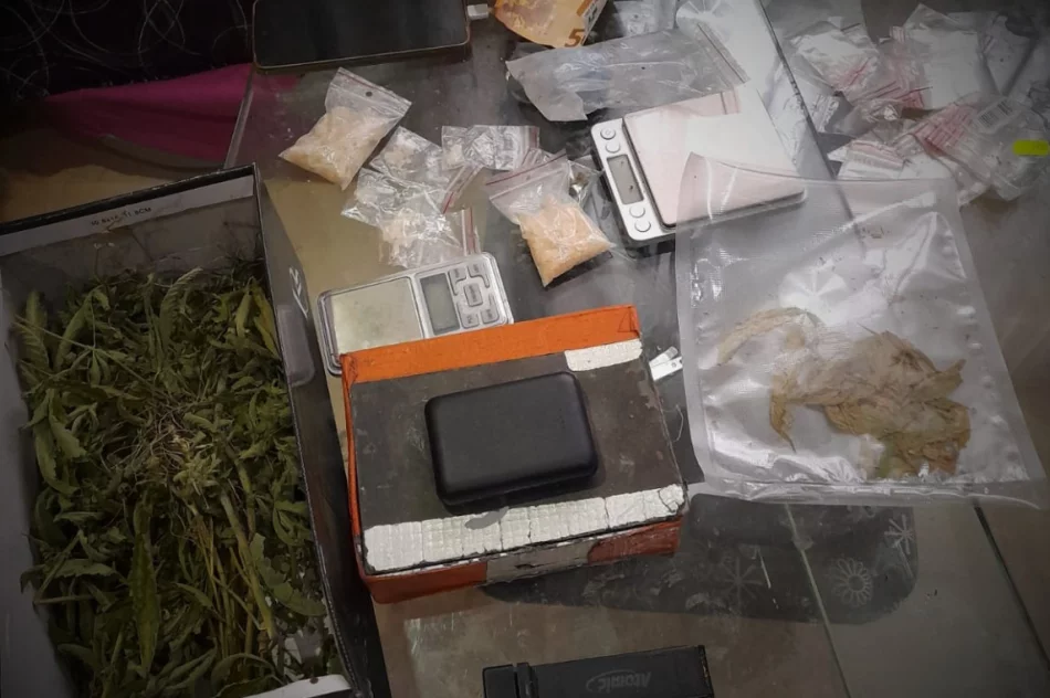 Narkotykowy nalot - mszańska policja rozbiła lokalną sieć - zdjęcie 4