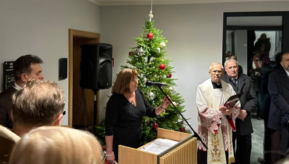 Uroczyste otwarcie rozbudowanego Urzędu Gminy Laskowa - zdjęcie 1