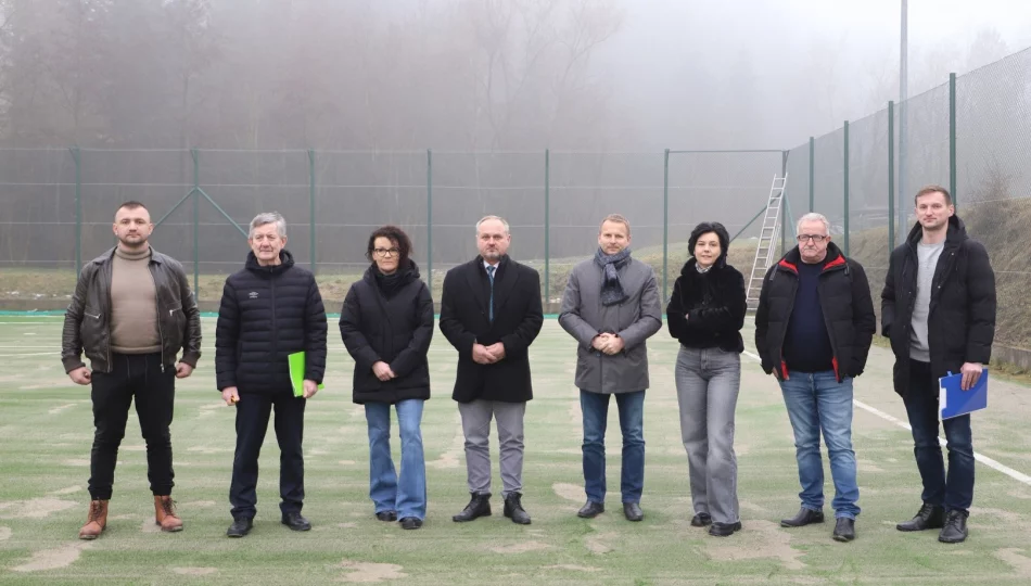 Odnowione boisko sportowe w Starej Wsi - zdjęcie 1
