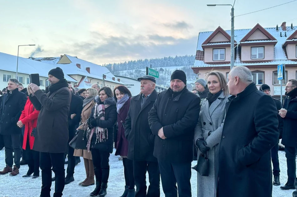 Uroczyste otwarcie rozbudowanego Urzędu Gminy Laskowa - zdjęcie 2