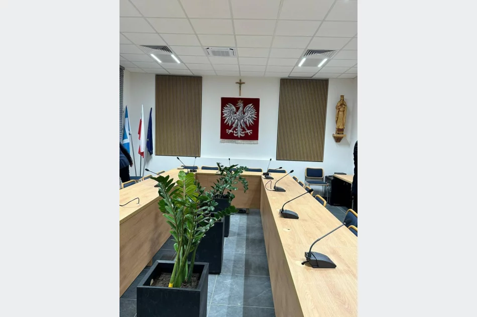 Uroczyste otwarcie rozbudowanego Urzędu Gminy Laskowa - zdjęcie 8