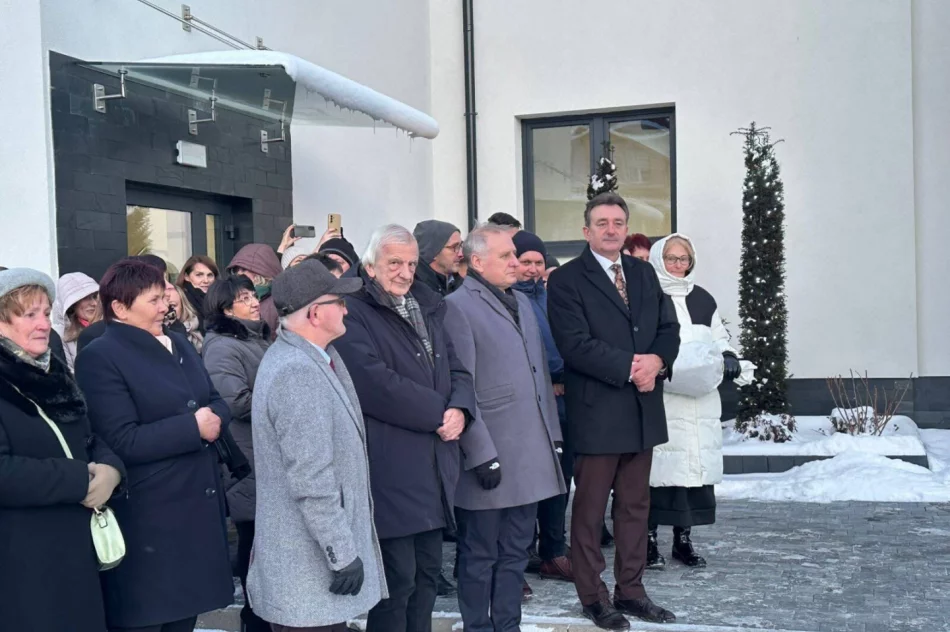 Oficjalne otwarcie urzędu po modernizacji - zdjęcie 2