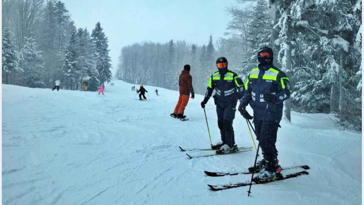 Policja na stoku Kasina-Ski, patrole narciarskie/fot.: KPP Limanowa