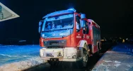 Nocny pożar samochodu. Właściciel sam ruszył do walki z ogniem - zdjęcie 4
