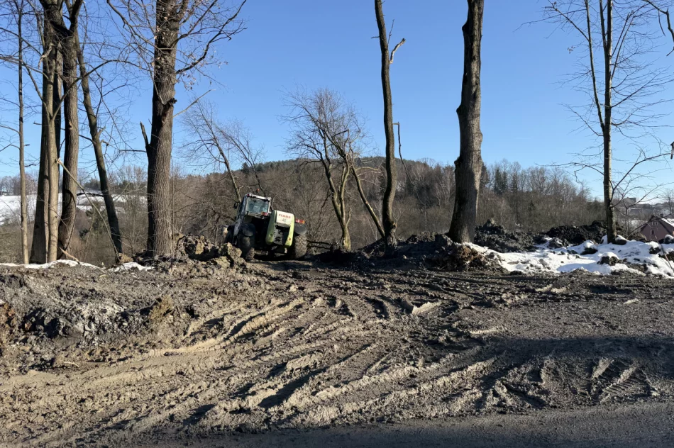 Ogrom błota na drodze - zdjęcie 9