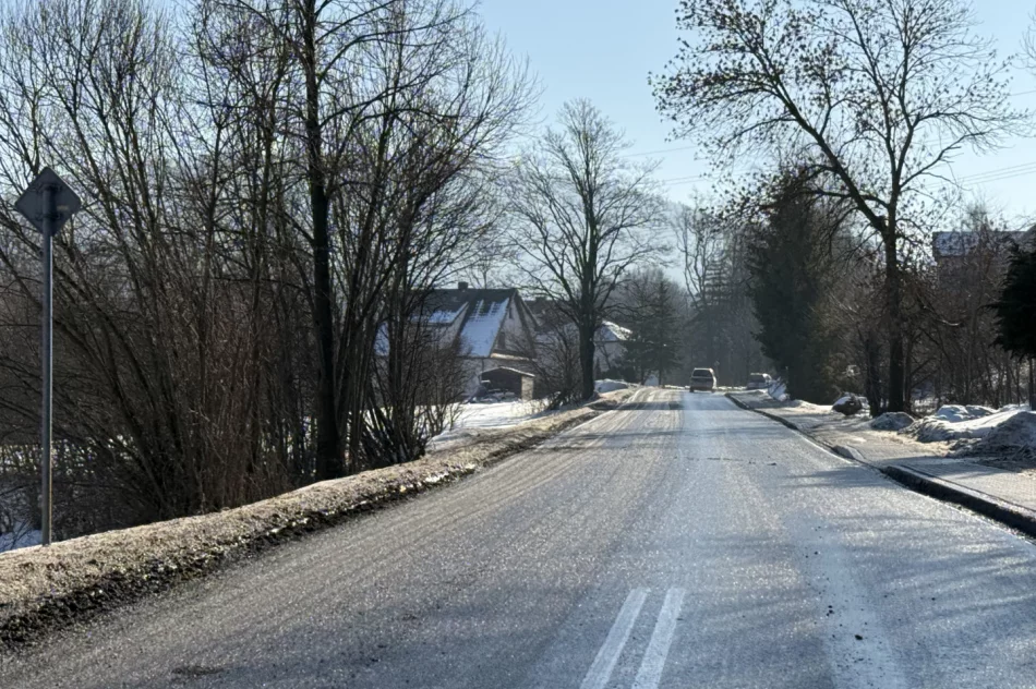 Ogrom błota na drodze - zdjęcie 11