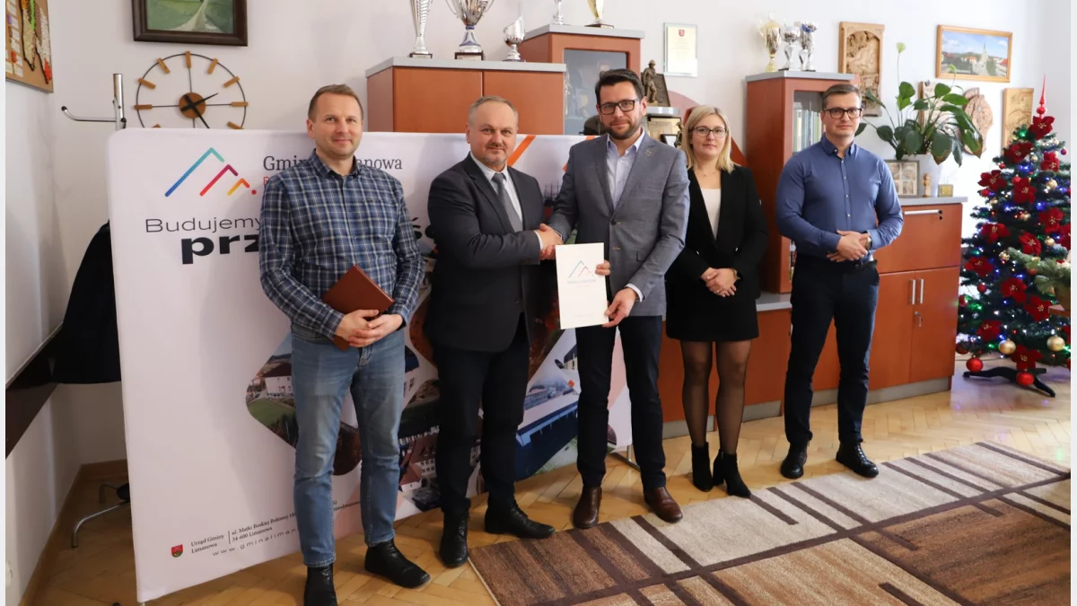 Budowa punktu selektywnej zbiórki odpadów w miejscowości Młynne, gmina Limanowa