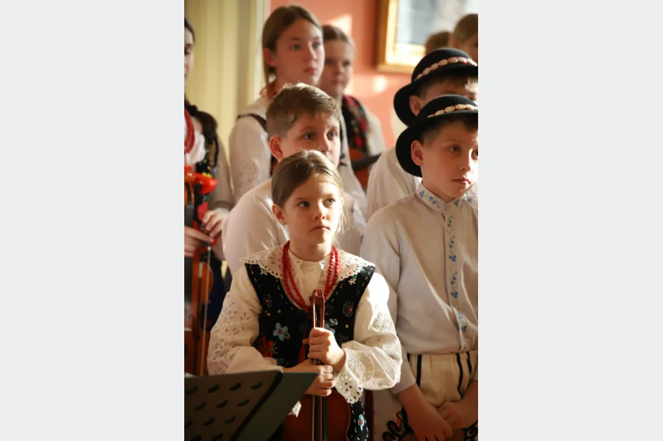 Kolędnicy u kardynała Grzegorza Rysia - zdjęcie 7