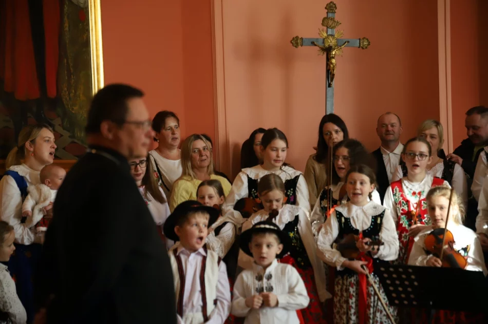 Kolędnicy u kardynała Grzegorza Rysia - zdjęcie 9