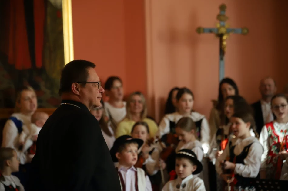 Kolędnicy u kardynała Grzegorza Rysia - zdjęcie 15