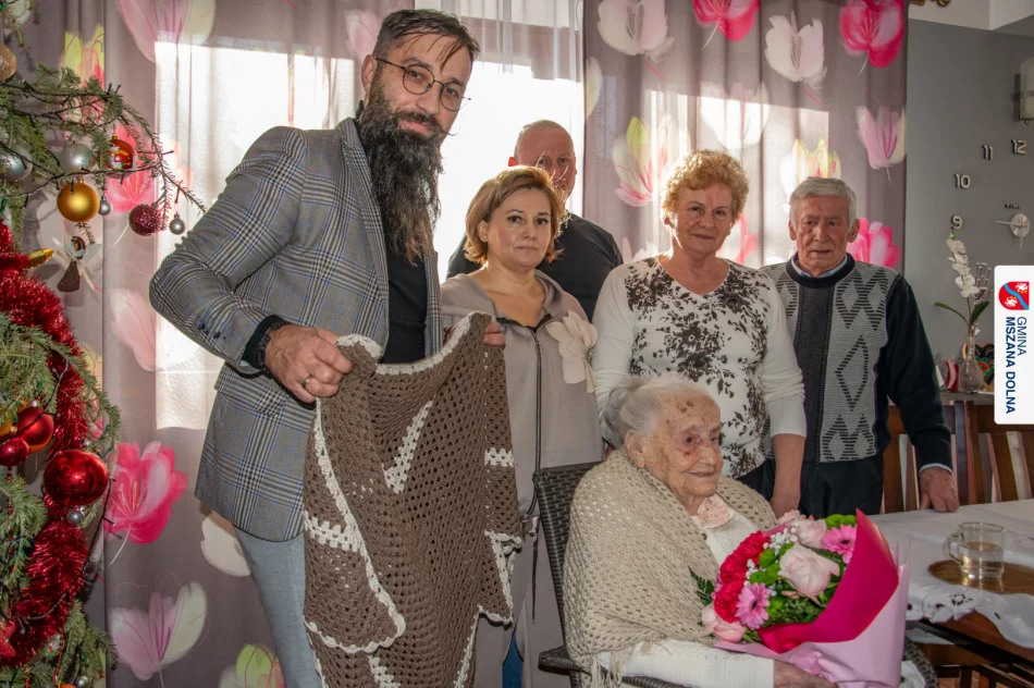 Najstarsza mieszkanka gminy: ma 105 lat i świetną pamięć - zdjęcie 8
