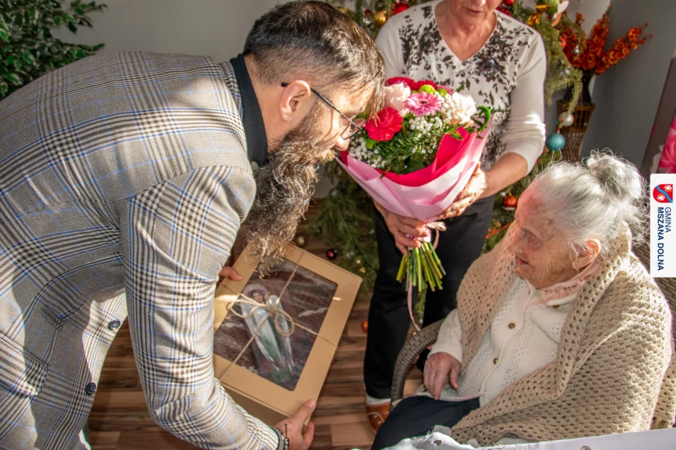 Najstarsza mieszkanka gminy: ma 105 lat i świetną pamięć - zdjęcie 12