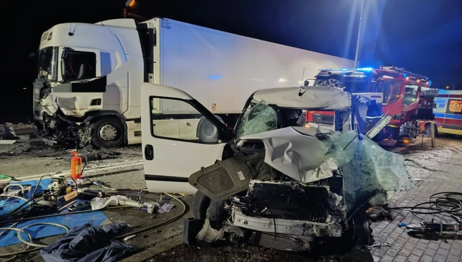 Groźny wypadek na DK75 - droga zablokowana - zdjęcie 1