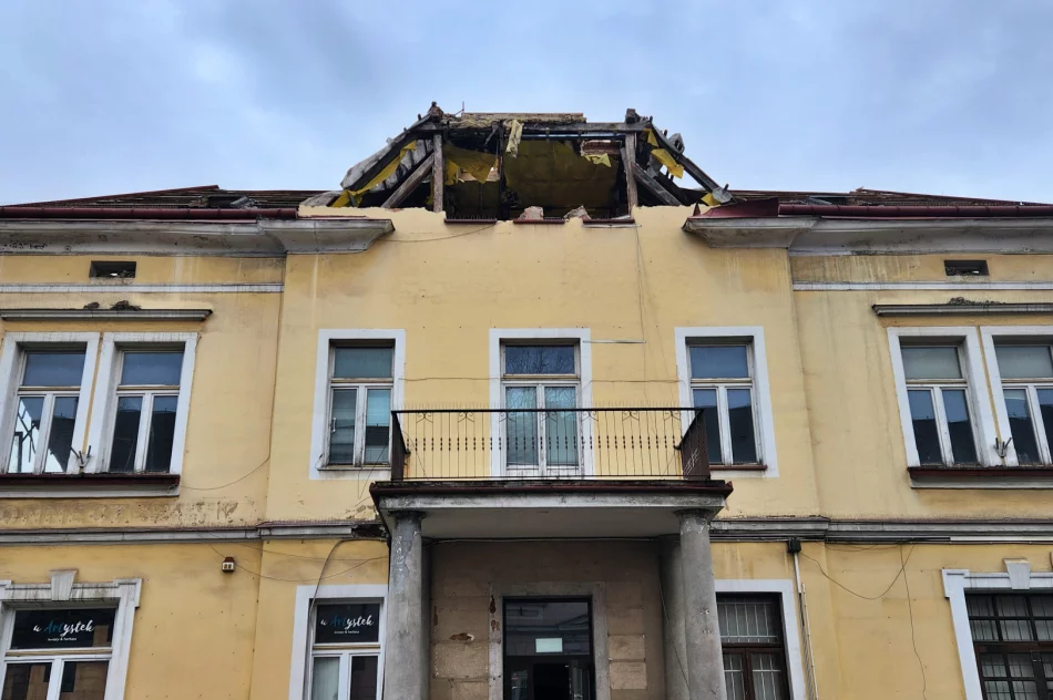 Rozbiórka Pałacyku pod Pszczółką w Limanowej - zdjęcie 2