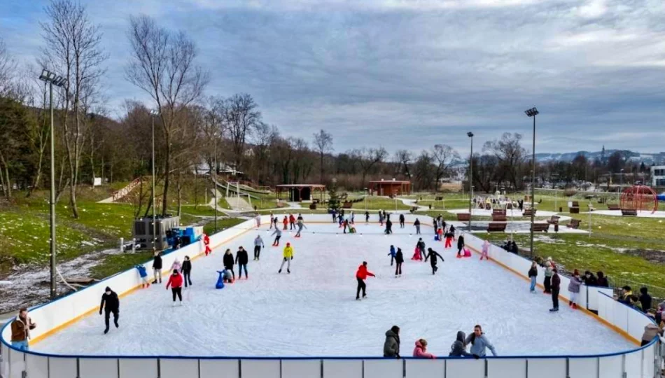 Disco Party Ice. Impreza na otwarcie ferii  - zdjęcie 1