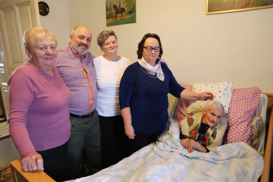100 lat pani Heleny Świerczek z Pisarzowej - zdjęcie 12