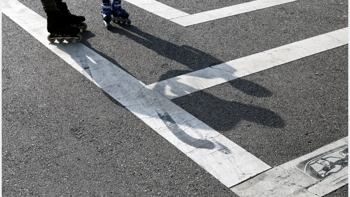 Strefy zamieszkania i okolice szkół w Limanowej – czy oznakowanie naprawdę chroni pieszych?