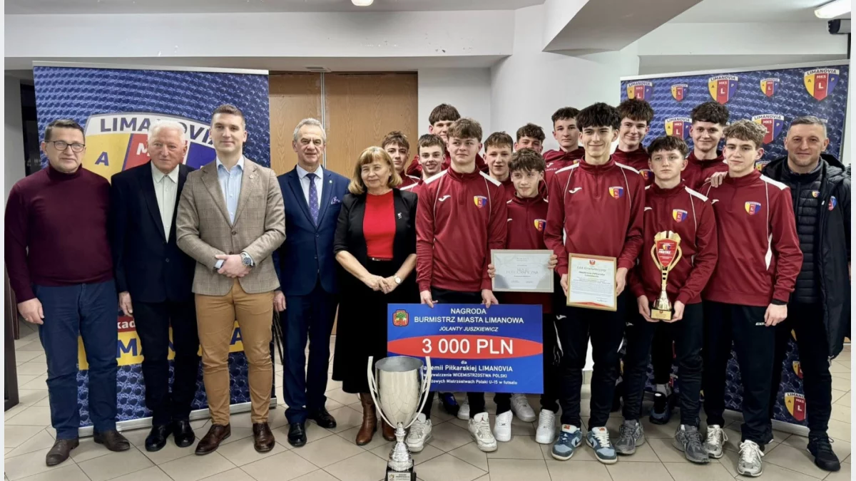 Wicemistrzowie Polski z Limanowej, Gratulacyjne spotkanie po sukcesie/Fot. ze strony Mariusza Tokarczyka (prezesa LPPN)