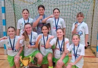 Zawodniczki z Mszany Dolnej mistrzyniami Małopolski w futsalu U13 - zdjęcie główne