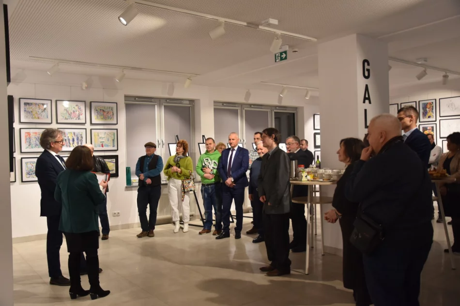 Wernisaż wystawy „Rysunek i pastel” Jarosława Czai w Galerii Sztuki MBP w Limanowej - zdjęcie 11