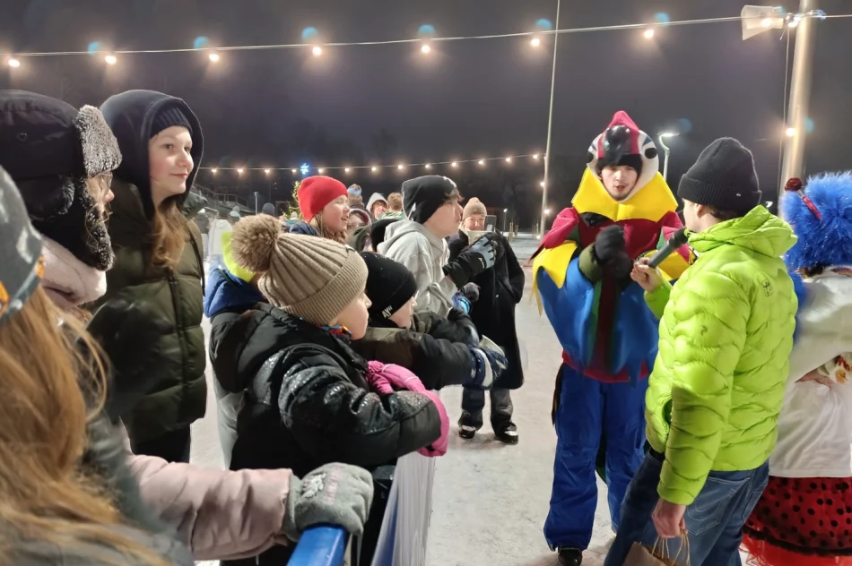 Impreza na lodowisku rozpoczęła ferie (ZDJĘCIA) - zdjęcie 19
