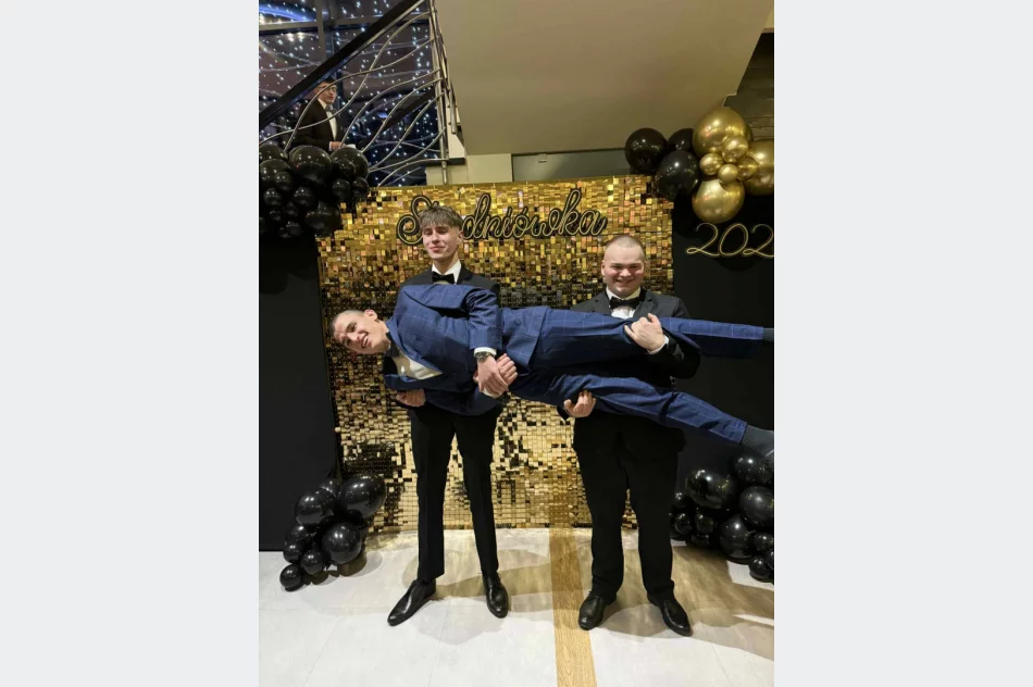 Co to był za bal! Studniówka 2026 (ZDJĘCIA i WIDEO) - zdjęcie 18