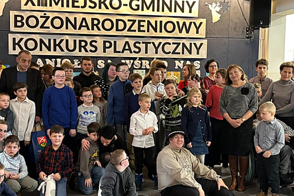 Podsumowanie XIII Miejsko-Gminnego Bożonarodzeniowego Konkursu Plastycznego pod hasłem „Anioły są wśród nas” - zdjęcie 18
